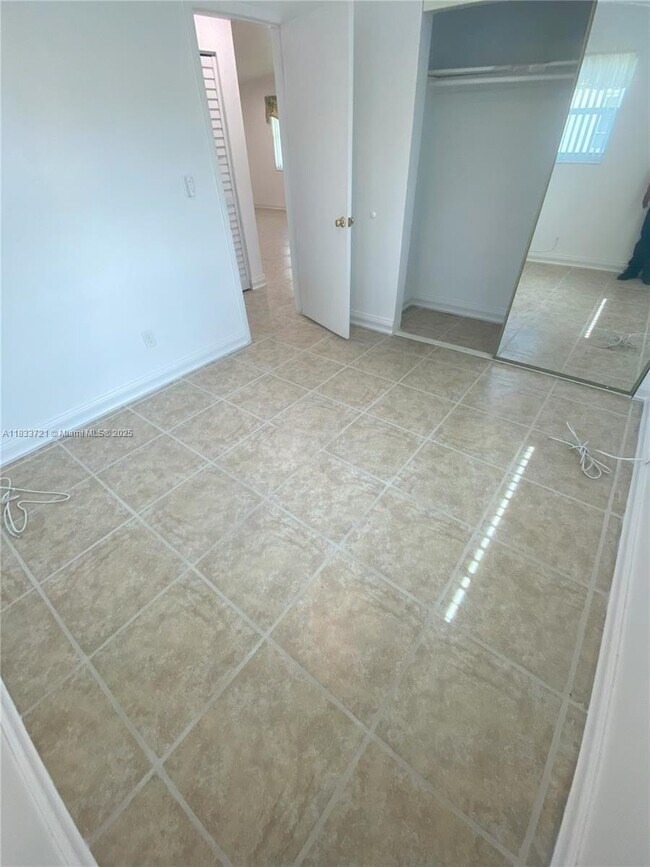 Building Photo - 25421 SW 107th Ct