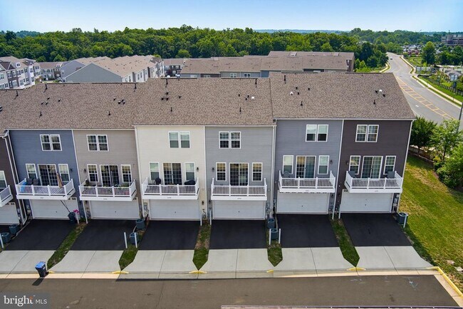 Building Photo - 6310 Berkley Bridge Pl