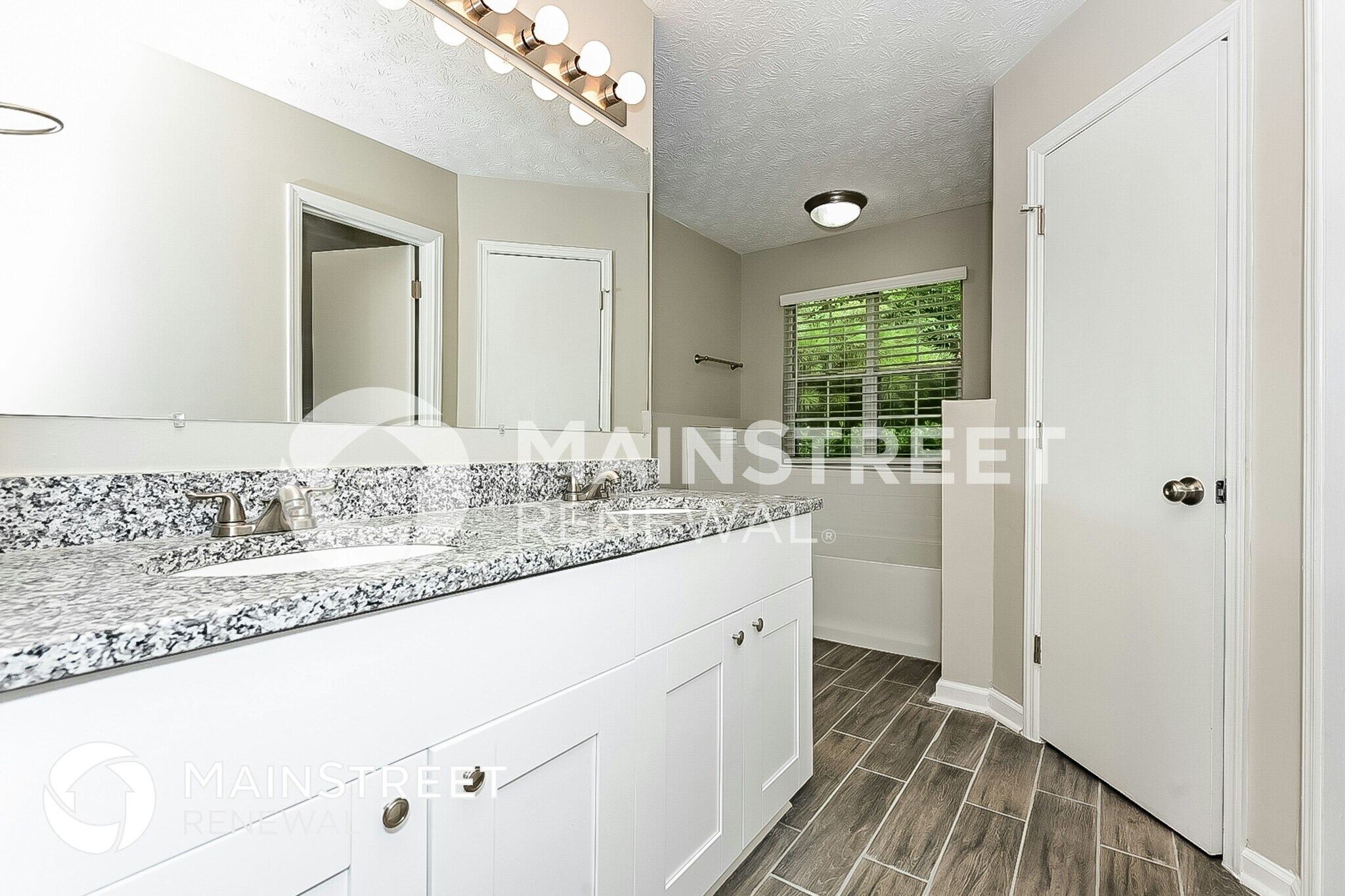 Building Photo - 1276 Avery Dr