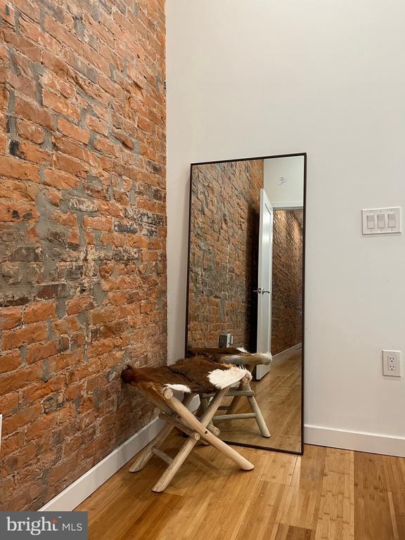 Building Photo - 721 N 40th St