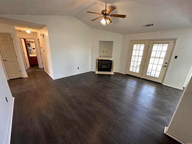 Building Photo - 1608 Waldron Cove