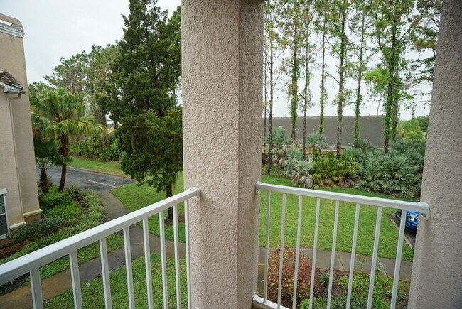 Building Photo - 2-Bed, 2-Bath, Condo with Garage in The Villas Condominiums