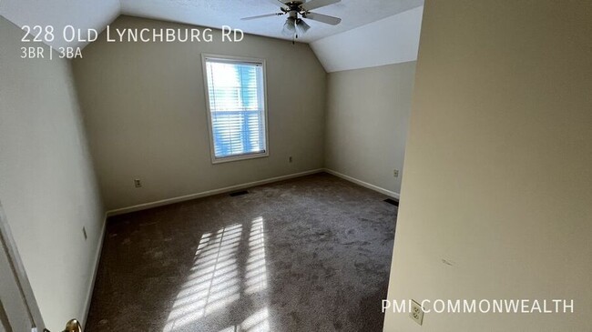 Building Photo - "Charming 3-Bed Home on Old Lynchburg Rd: ...