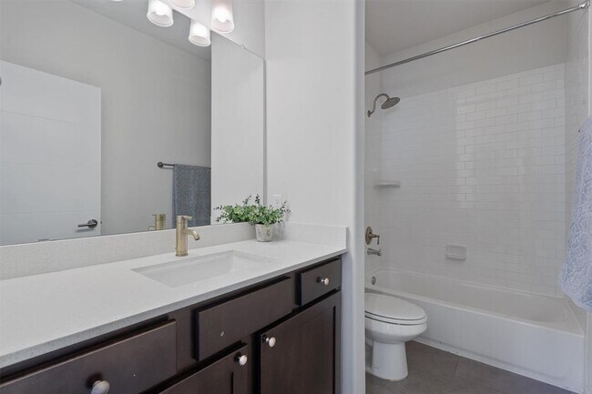 Building Photo - 8940 Parker Ranch Cir