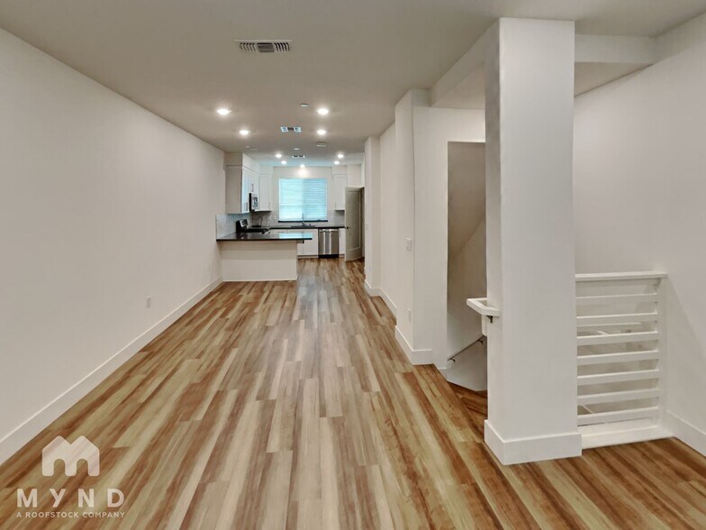 Building Photo - 4080 Linden St