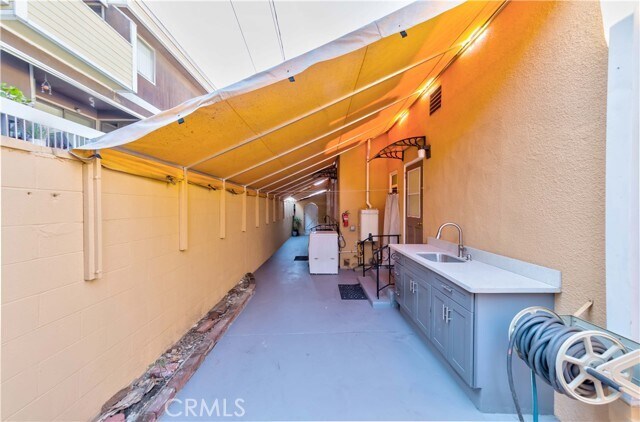 Building Photo - 1001 Monterey Rd