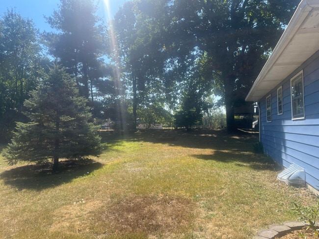 Building Photo - 26553 May St