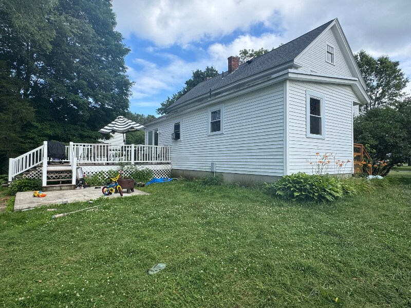 Building Photo - 14 Wheelwright Rd