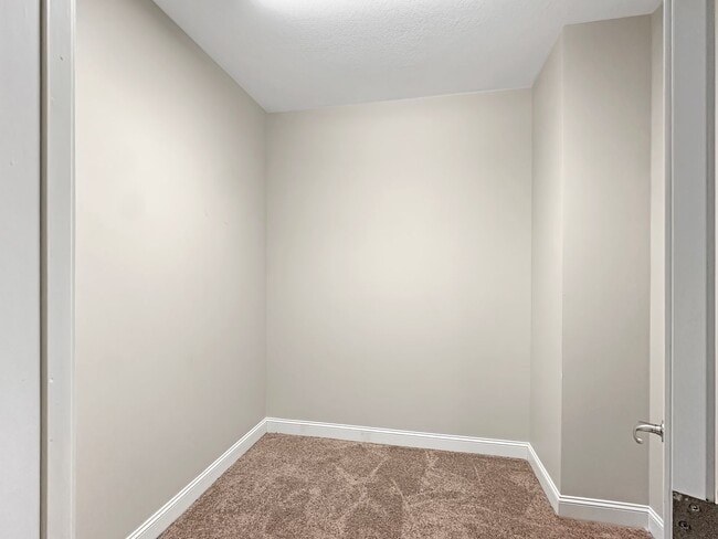 Building Photo - Perfect Location! Beautiful 3 bedroom home for rent!