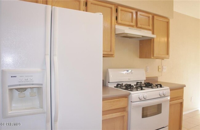 Building Photo - 4720 Loma Grande Dr