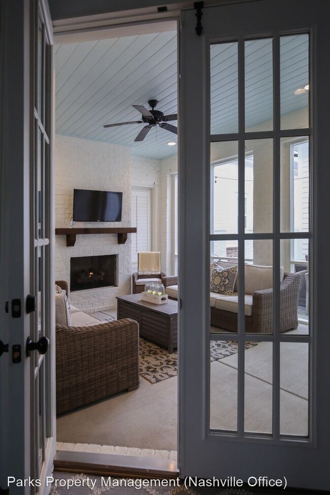 Building Photo - 4 br, 3.5 bath House - 237 Stephens Valley...