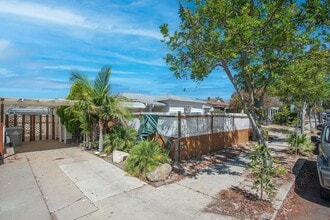 Building Photo - 4682 Altadena Ave.