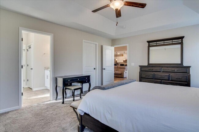Building Photo - 934 Mulford Lp