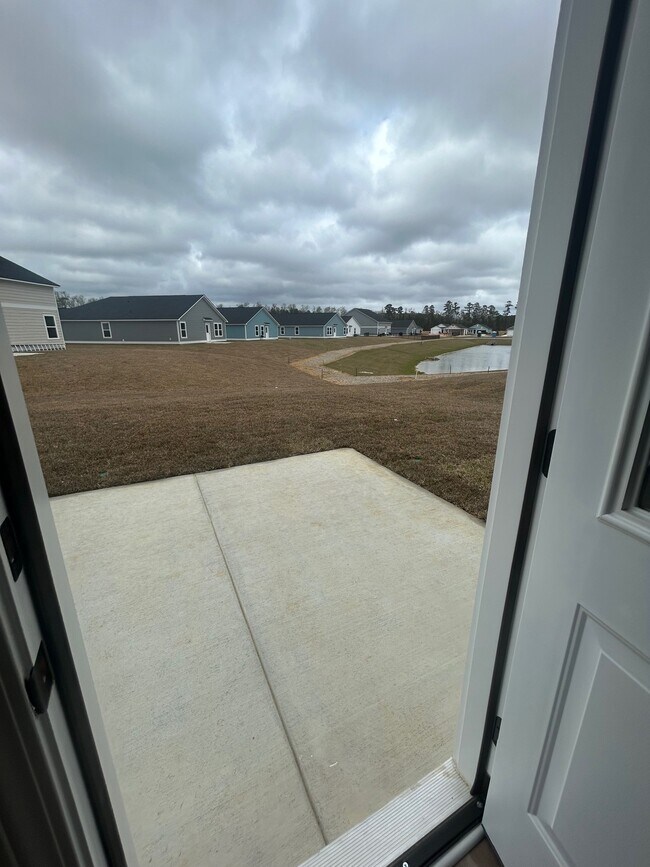 Building Photo - 1732 King Oaks Lp