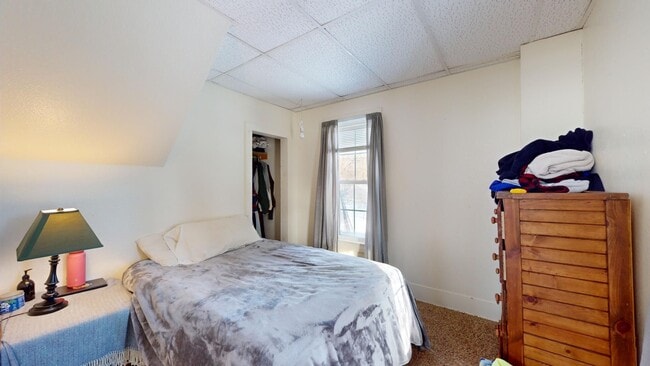 Building Photo - Pets Welcome