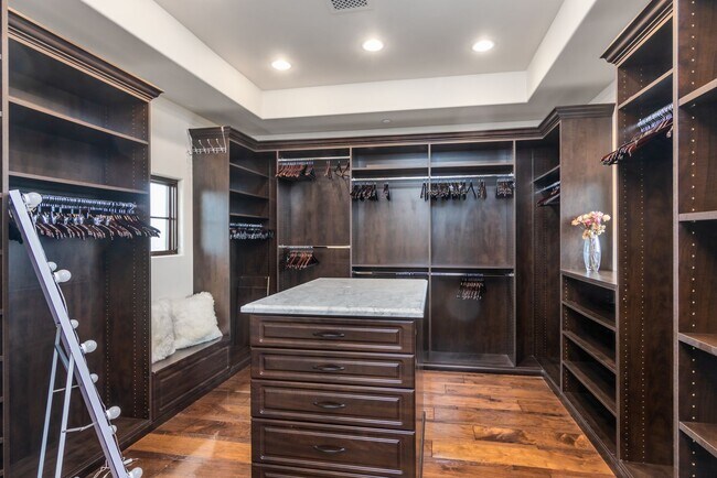 Building Photo - Flexible terms - A Rare Retreat hidden above the Canyons + Separate Guest House  Fully furnished:...