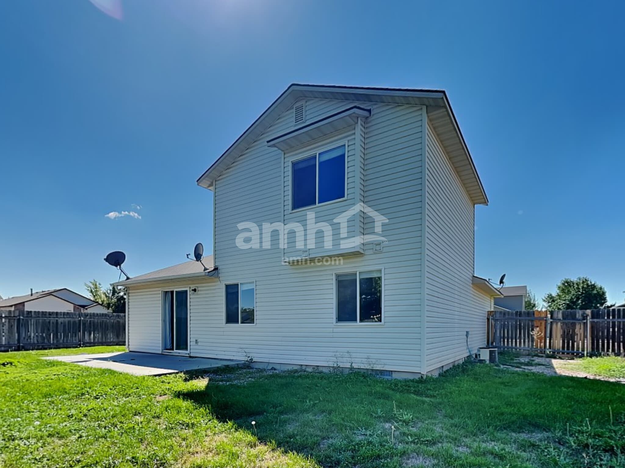 Building Photo - 19782 Amherst Ave