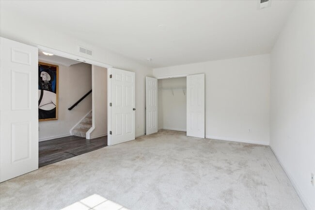 Building Photo - 132 Daybeacon St