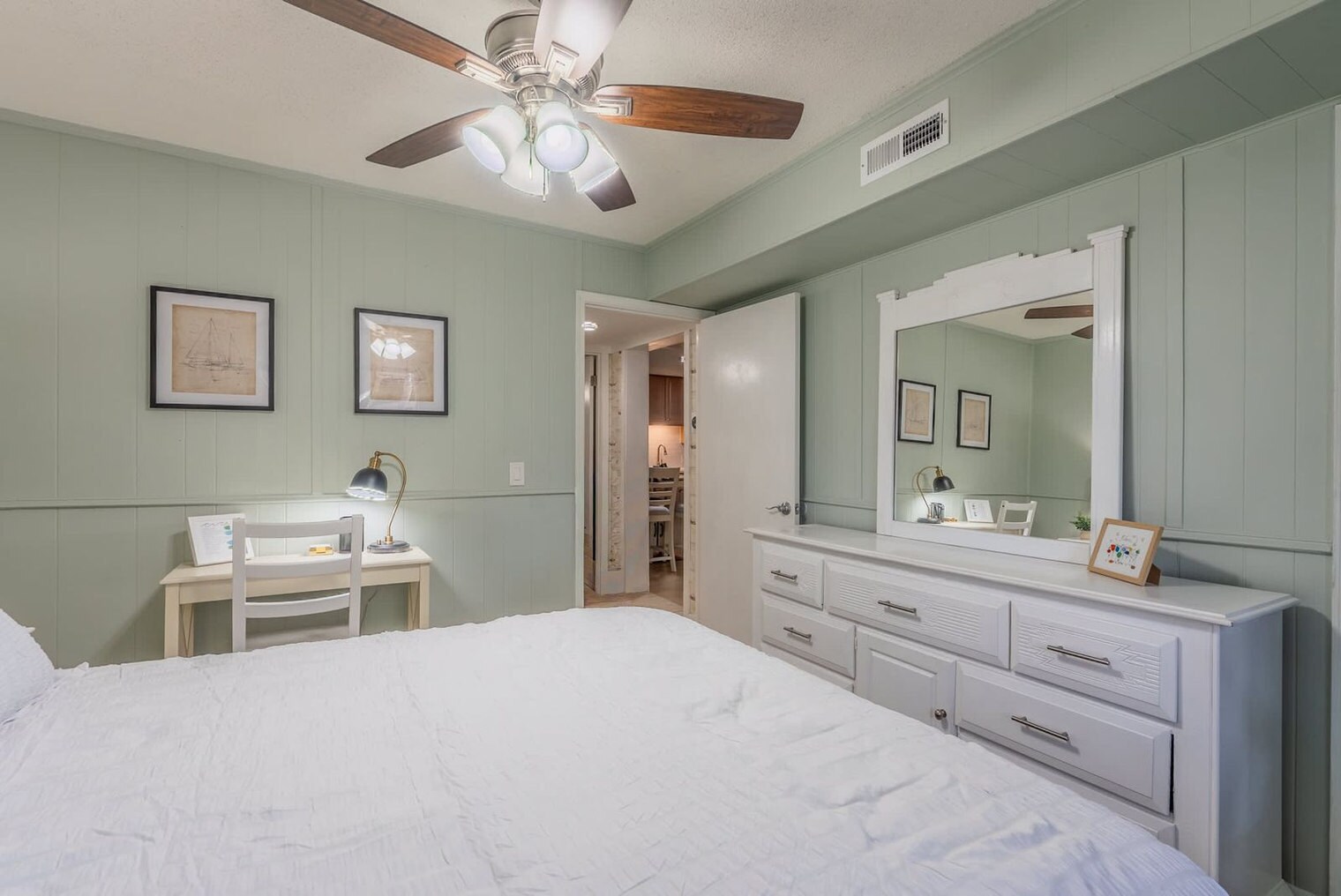 Building Photo - 21 Lagoon Rd