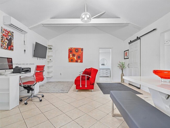 Building Photo - 947 NE 149th St