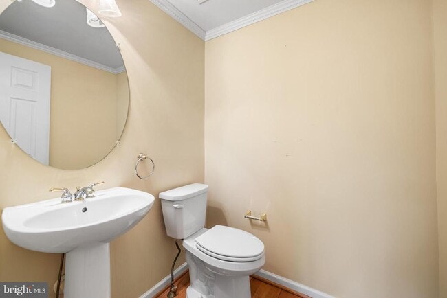 Building Photo - 530 Limerick Cir