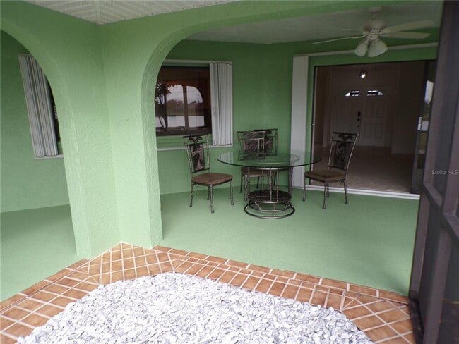 Building Photo - 2437 Greenland Ct