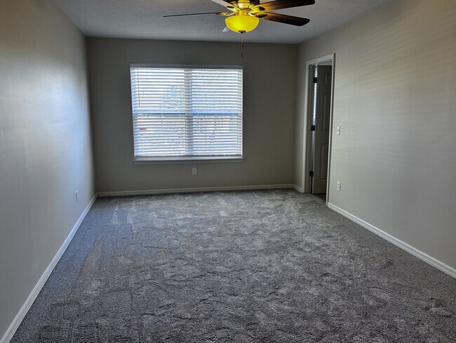 Building Photo - 6588 Harbour Blvd