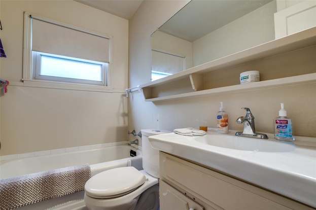Building Photo - 8421 Baker Dr