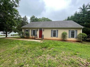 Building Photo - Boonsboro Area House