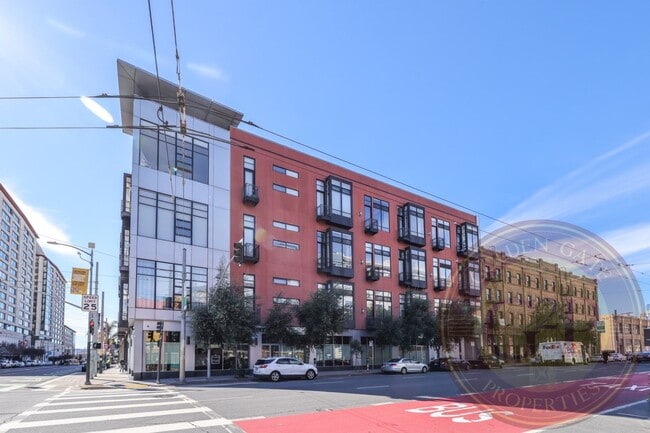 Building Photo - South Beach - 1 BR, 2 BA Loft 873 Sq. Ft. - 3D Virtual Tour, Parking, Block from Giants Stadium