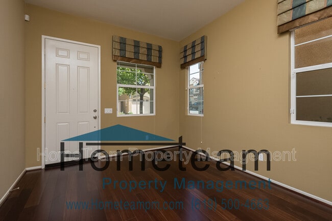 Building Photo - 1540 Avenida Merida