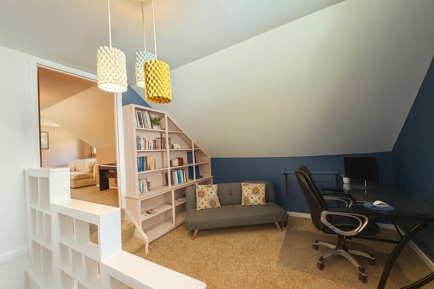 Building Photo - 1805 Beaconwood Ave