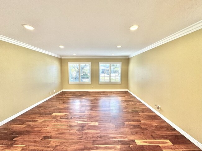 Building Photo - Prestigious Home In Beautiful Del Cerro ~ 5 Bedroom / 3 Bathroom House!!!