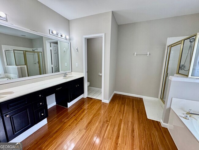 Building Photo - 1770 Highland Oaks Way NE