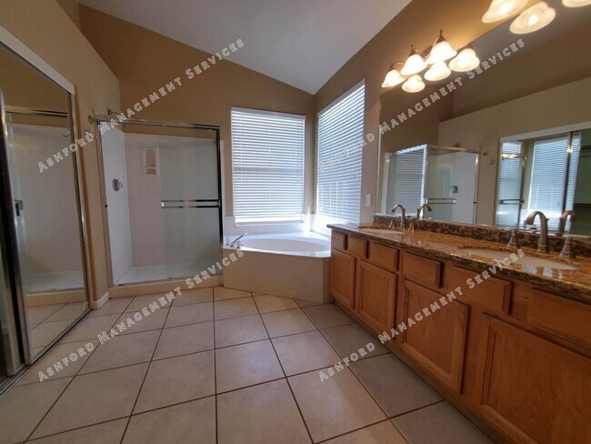 Building Photo - 3 BEDROOM WITH POOL NORTH SCOTTSDALE