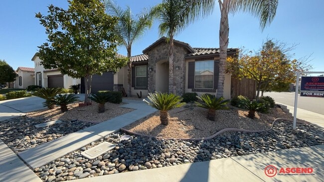 Primary Photo - 4-Bedroom Home in Gossamer Grove!