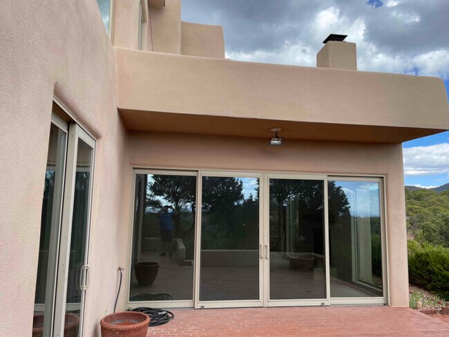 Building Photo - 4 Old Agua Fria Rd E