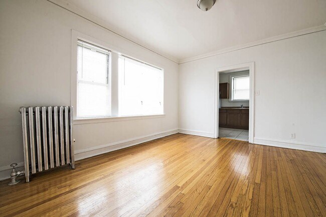 Building Photo - 8253 S Ingleside