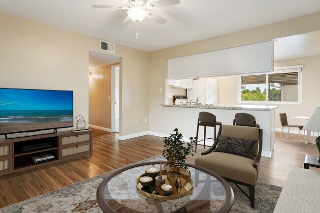 Building Photo - Upland Manor