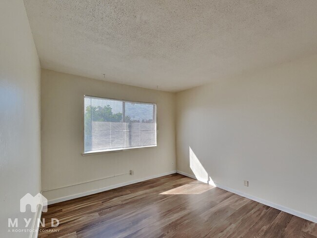 Building Photo - 3157 Occidental Dr