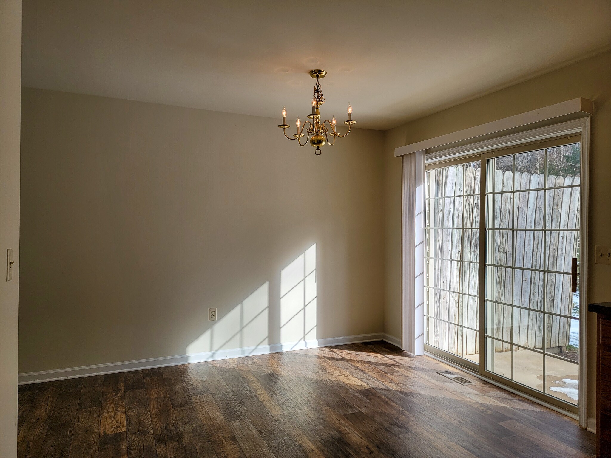 Building Photo - 542 Indian Rock Cir