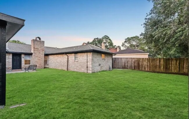 Building Photo - 11630 Sagemeadow Ln