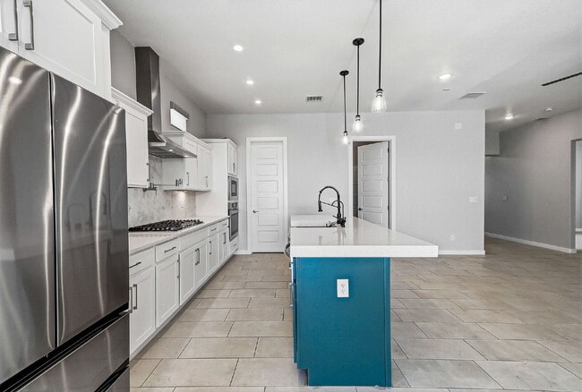 Building Photo - Modern Corner Home | 4 Bedrooms | 2.5 Bathrooms | Covered Outdoor Living