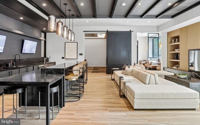 Building Photo - 4851 Ellin Rd