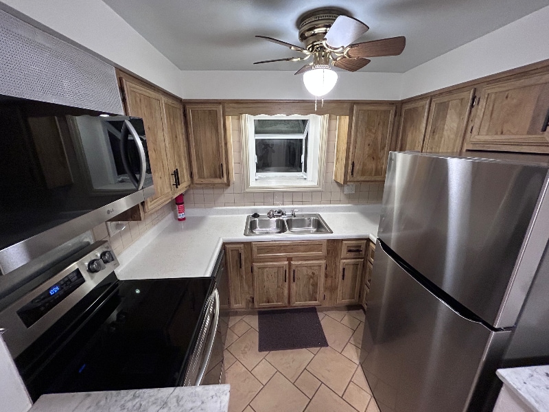 Building Photo - 1425 Willoughby St