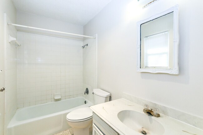 Building Photo - 6407 35th St