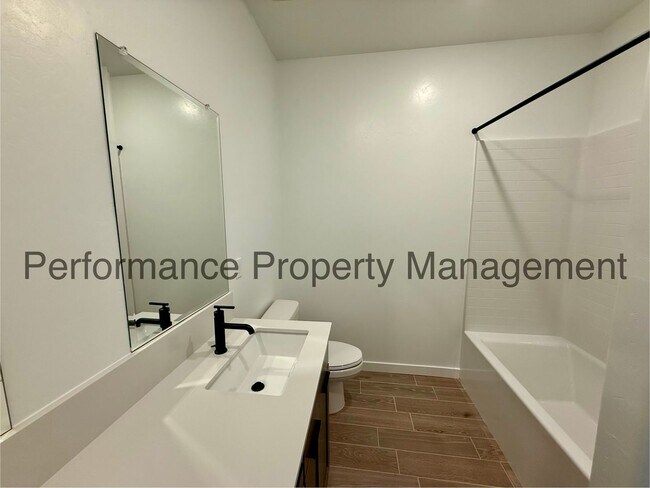 Building Photo - New Construction 5 Bed/3 Bath Home in SW Bakersfield w/ Solar, RBP & $0 Deposit Option