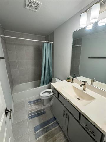 Building Photo - 8628 Spindletop Dr