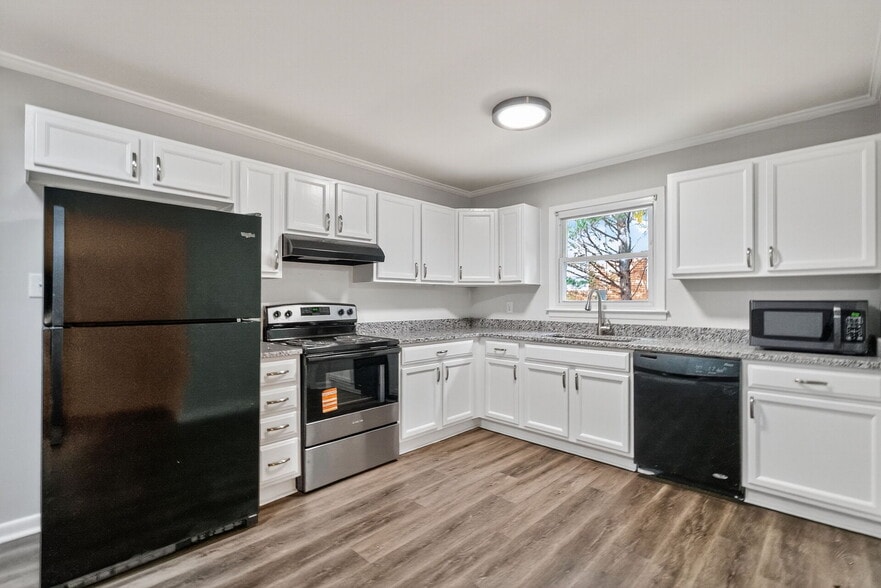 Building Photo - 517 Cooper Rd