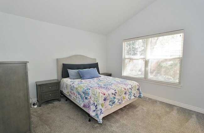 Building Photo - Charming Single-Level Home in Southeast Bo...